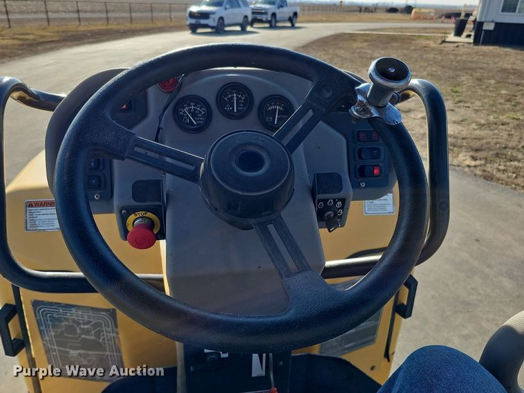 image for item DK0672 2013 Volvo DD29 double drum vibratory roller