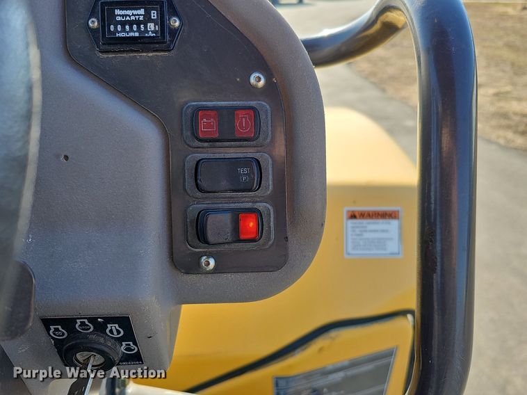 image for item DK0672 2013 Volvo DD29 double drum vibratory roller