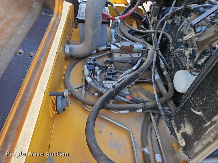 image for item DK0672 2013 Volvo DD29 double drum vibratory roller