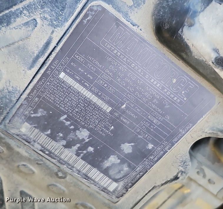 image for item DK0674 2008 International  DuraStar 4400 truck cab and chassis