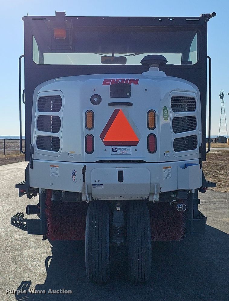 image for item DK0675 2012 Elgin Pelican Series NP sweeper