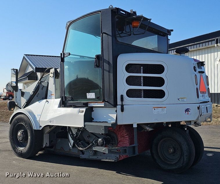 image for item DK0675 2012 Elgin Pelican Series NP sweeper