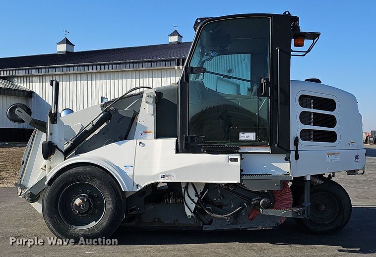 image for item DK0675 2012 Elgin Pelican Series NP sweeper