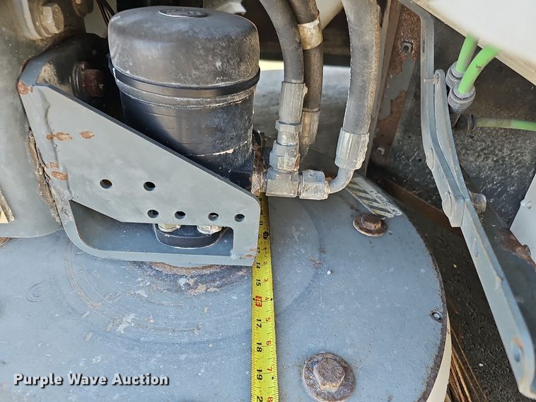 image for item DK0675 2012 Elgin Pelican Series NP sweeper