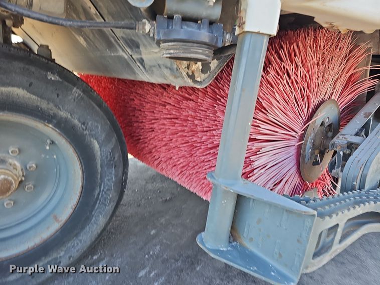 image for item DK0675 2012 Elgin Pelican Series NP sweeper