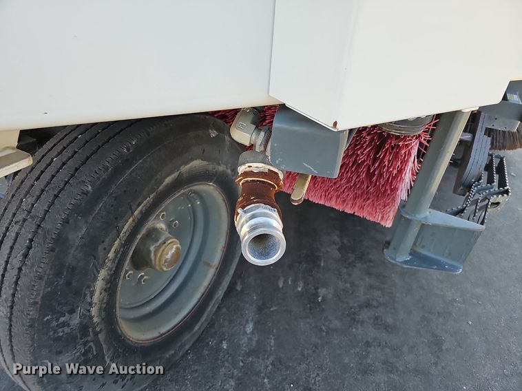 image for item DK0675 2012 Elgin Pelican Series NP sweeper