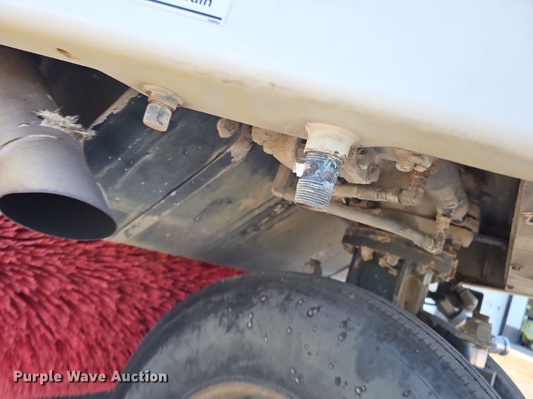 image for item DK0675 2012 Elgin Pelican Series NP sweeper