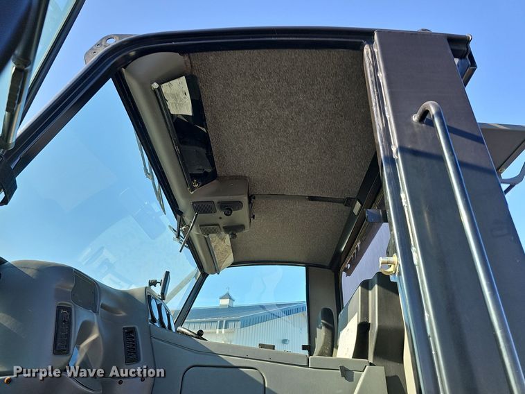 image for item DK0675 2012 Elgin Pelican Series NP sweeper