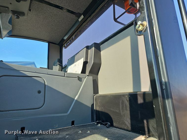 image for item DK0675 2012 Elgin Pelican Series NP sweeper