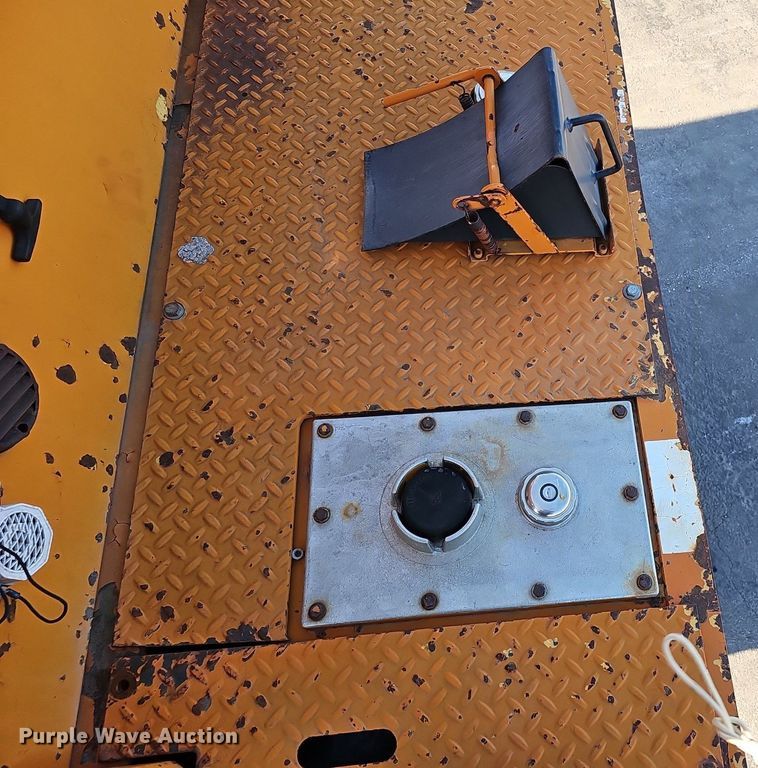 image for item DK0676 1988 Bomag BW12R pneumatic roller