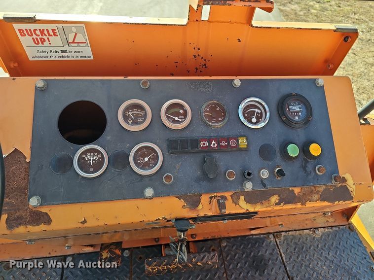 image for item DK0676 1988 Bomag BW12R pneumatic roller