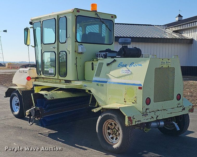 image for item DK0677 2002 Broce Broom RC350 broom