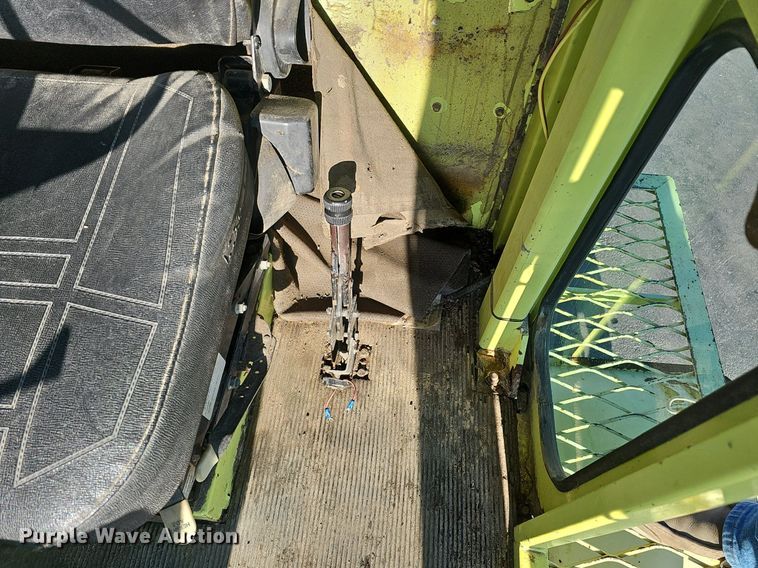 image for item DK0677 2002 Broce Broom RC350 broom