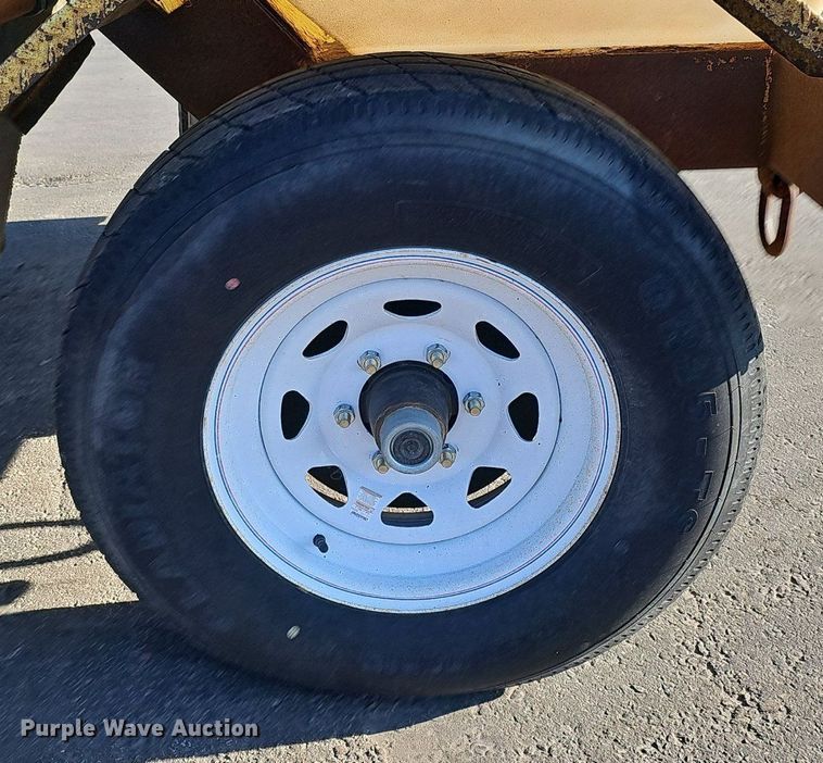 image for item DK0677 2002 Broce Broom RC350 broom