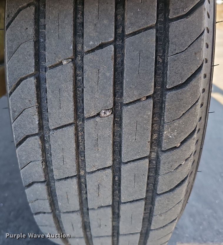 image for item DK0677 2002 Broce Broom RC350 broom