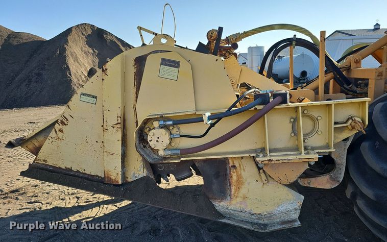 image for item DK0694 Bomag Recycler MPH 100R soil stabilizer / reclaimer