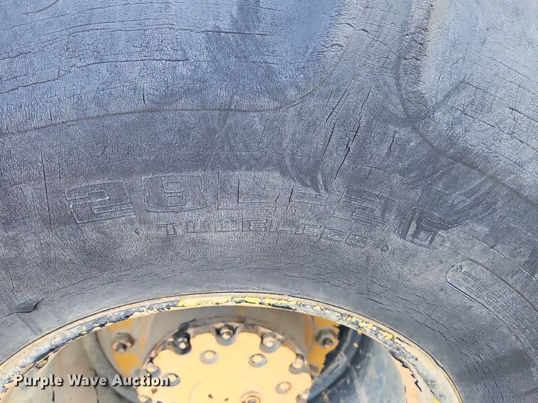 image for item DK0694 Bomag Recycler MPH 100R soil stabilizer / reclaimer