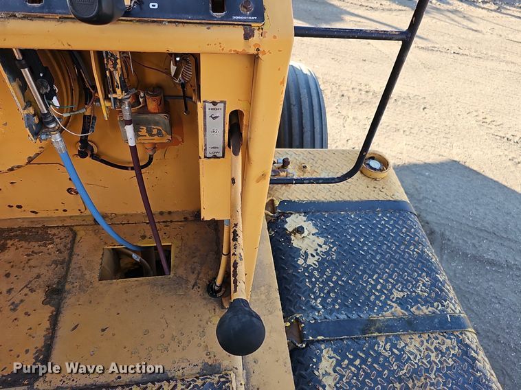 image for item DK0694 Bomag Recycler MPH 100R soil stabilizer / reclaimer