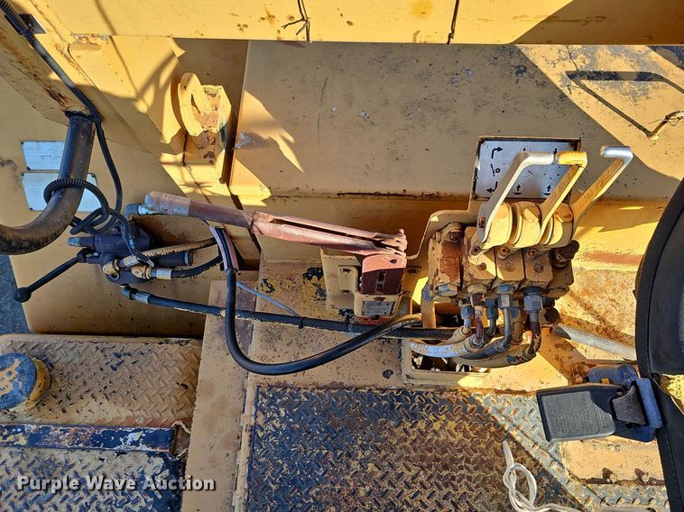 image for item DK0694 Bomag Recycler MPH 100R soil stabilizer / reclaimer