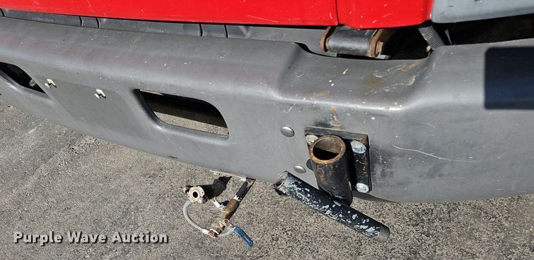 image for item DK0695 2003 GMC C6500 flatbed truck