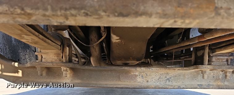 image for item DK0695 2003 GMC C6500 flatbed truck