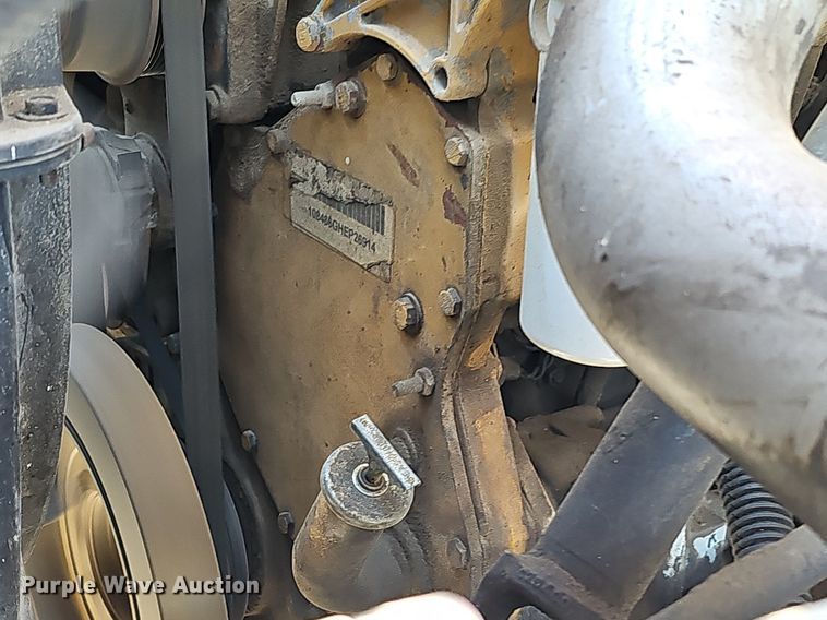 image for item DK0695 2003 GMC C6500 flatbed truck