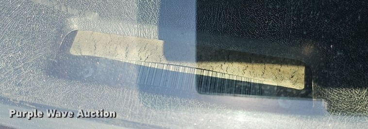 image for item DK0695 2003 GMC C6500 flatbed truck