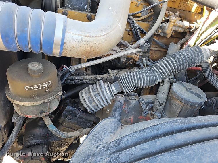 image for item DK0696 2000 Freightliner FLC112 truck cab and chassis