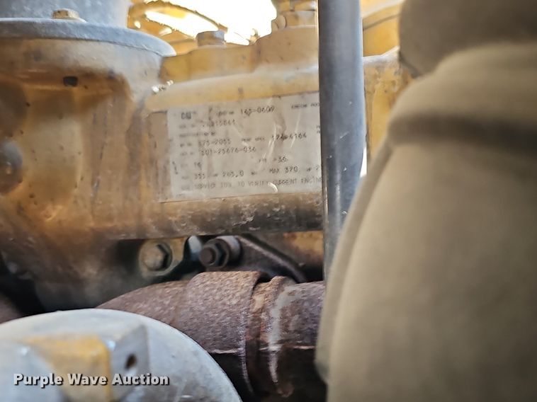 image for item DK0696 2000 Freightliner FLC112 truck cab and chassis