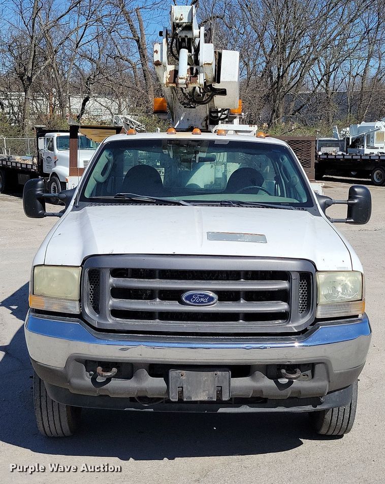 image for item DK4191 2004 Ford F450 Super Duty XL bucket truck