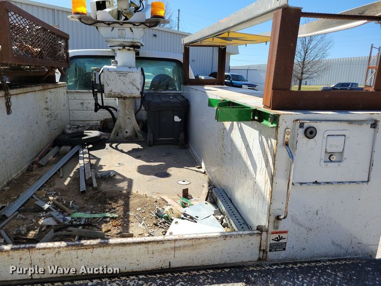 image for item DK4191 2004 Ford F450 Super Duty XL bucket truck