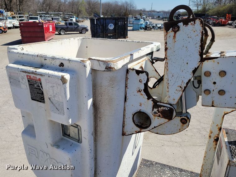 image for item DK4191 2004 Ford F450 Super Duty XL bucket truck