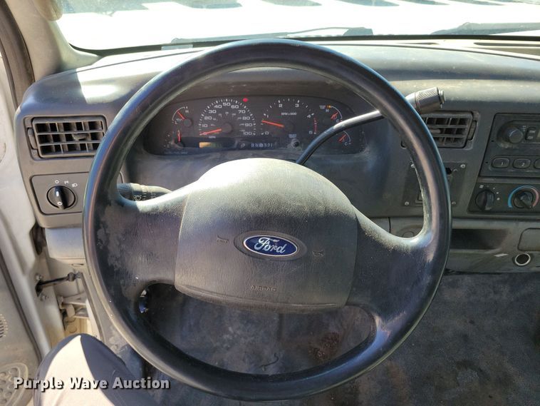 image for item DK4191 2004 Ford F450 Super Duty XL bucket truck