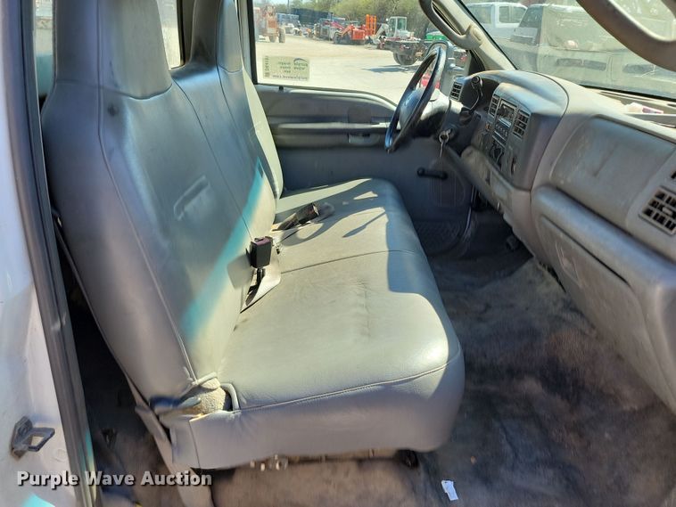 image for item DK4191 2004 Ford F450 Super Duty XL bucket truck