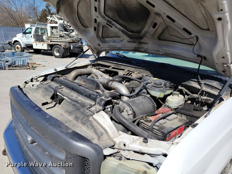 image for item DK4191 2004 Ford F450 Super Duty XL bucket truck