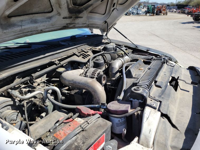 image for item DK4191 2004 Ford F450 Super Duty XL bucket truck