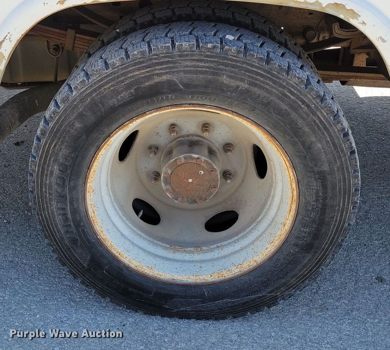 image for item DK4191 2004 Ford F450 Super Duty XL bucket truck