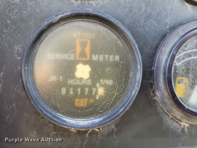 image for item DK4197 1999 Caterpillar  561M pipelayer