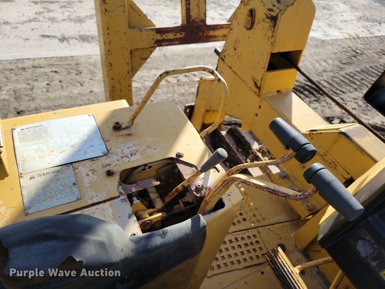 image for item DK4197 1999 Caterpillar  561M pipelayer