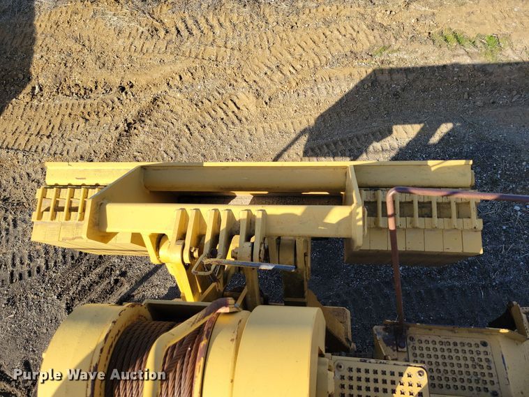 image for item DK4197 1999 Caterpillar  561M pipelayer