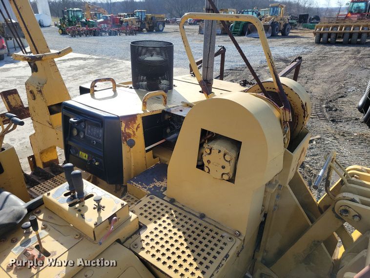 image for item DK4197 1999 Caterpillar  561M pipelayer