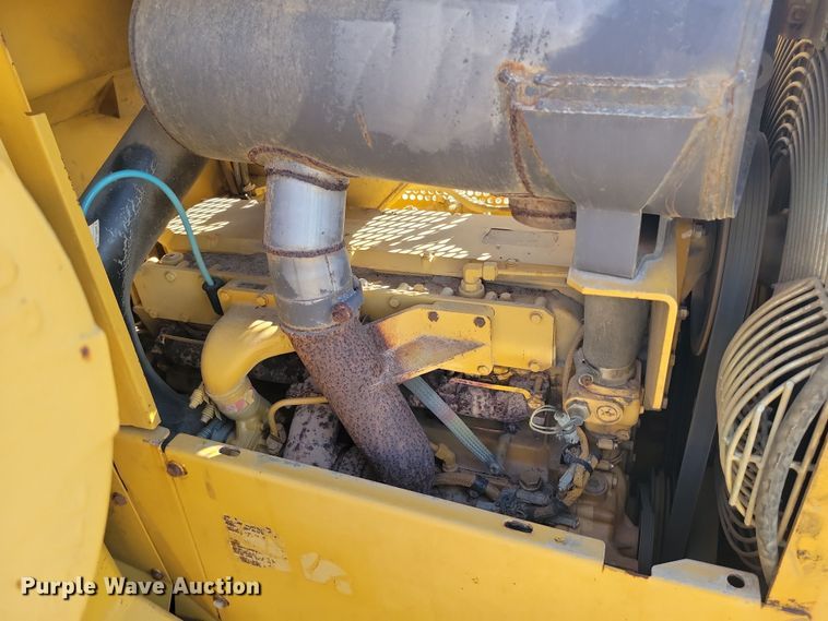 image for item DK4197 1999 Caterpillar  561M pipelayer