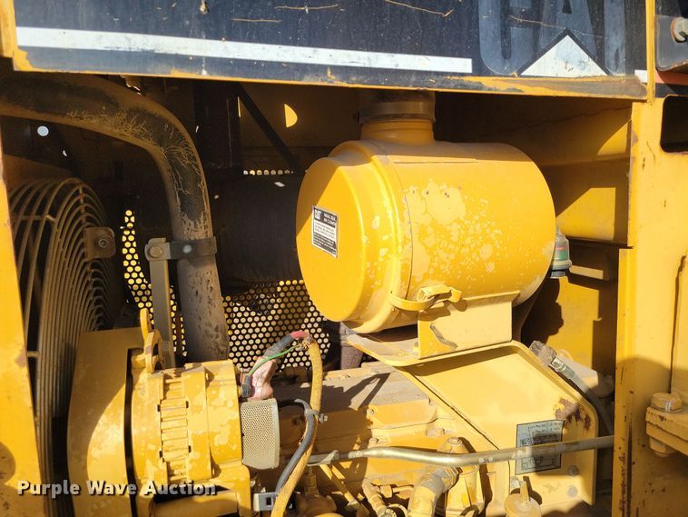 image for item DK4197 1999 Caterpillar  561M pipelayer