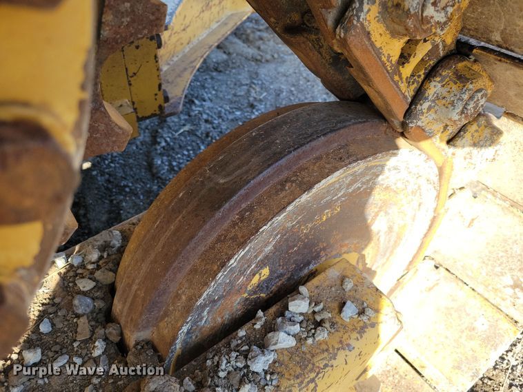 image for item DK4197 1999 Caterpillar  561M pipelayer