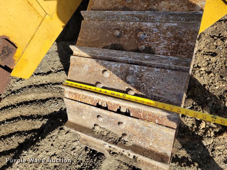 image for item DK4197 1999 Caterpillar  561M pipelayer