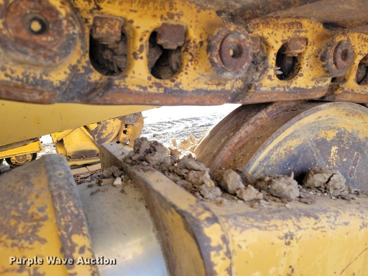 image for item DK4197 1999 Caterpillar  561M pipelayer