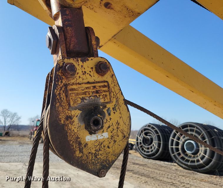 image for item DK4197 1999 Caterpillar  561M pipelayer