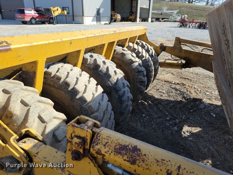 image for item DK4199 1998 Reynolds 17C scraper