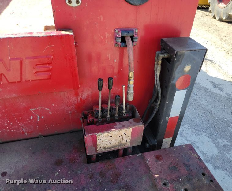 image for item DK4200 1996 Ford F800 utility / service truck