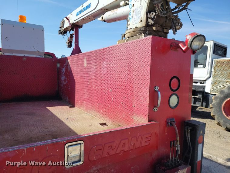 image for item DK4200 1996 Ford F800 utility / service truck